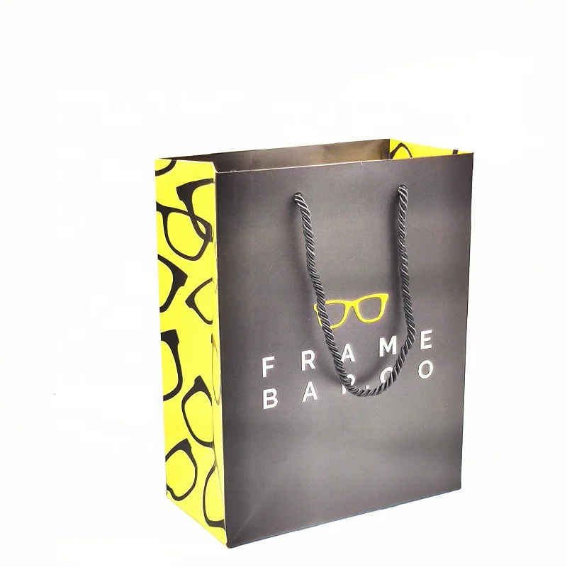 paper bags Wholesale 210 gsm 250/300 shopping bag personalized printed paper gift packaging yellow