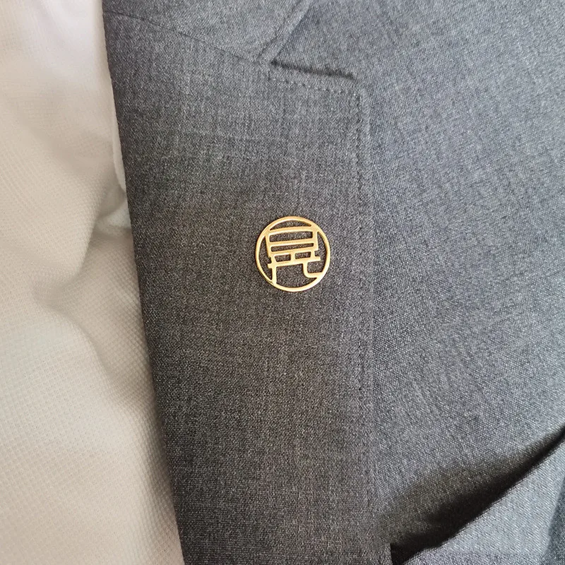 High quality custom name plate hollow metal badge tags lapel pin badges brooch designing enamel pin name