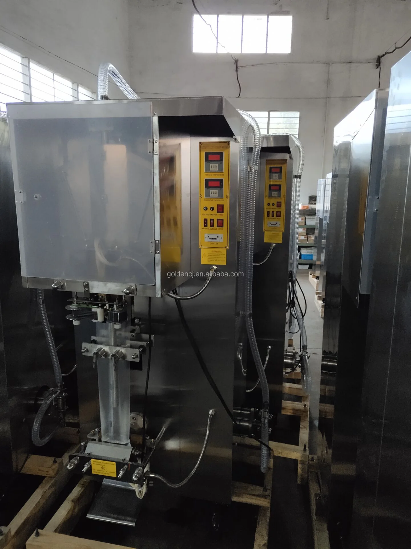 CE Approved Liquid Drinking Sachet Pure Water Making Company Beverage Pouch Packing Bags Filling And Sealing Machine Automatic