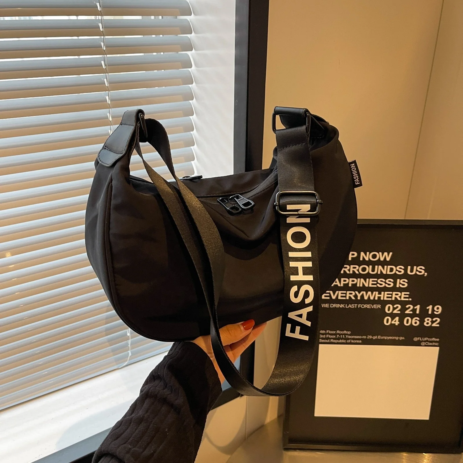 Solid Color Simple Large Capacity Fashion Sport Casual Shoulder Bag