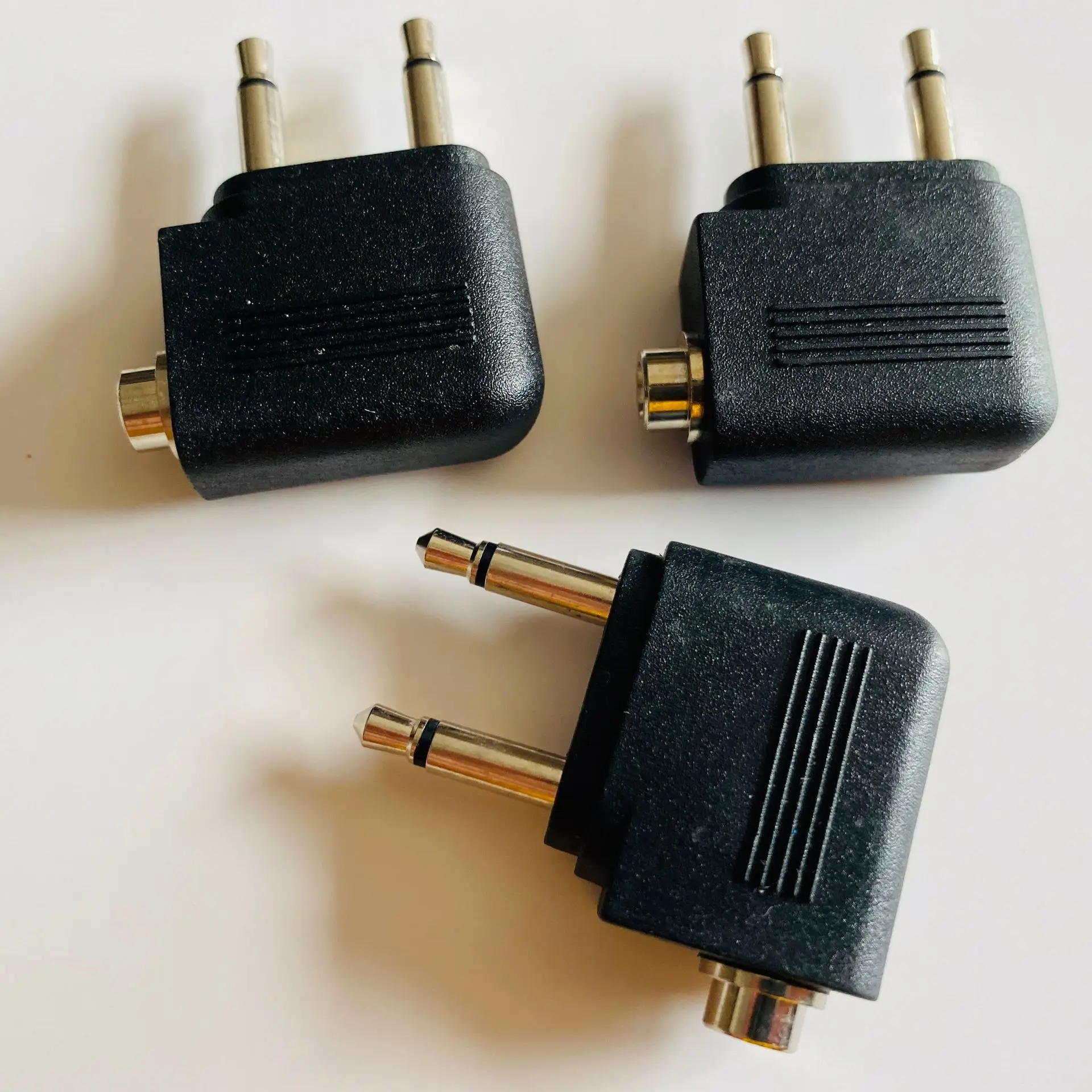 new airline headphone  airplane headphone  adapter dual 3.5mm jack plug  3.5 mono(stereo) jack to 2*3.5 mono plugs