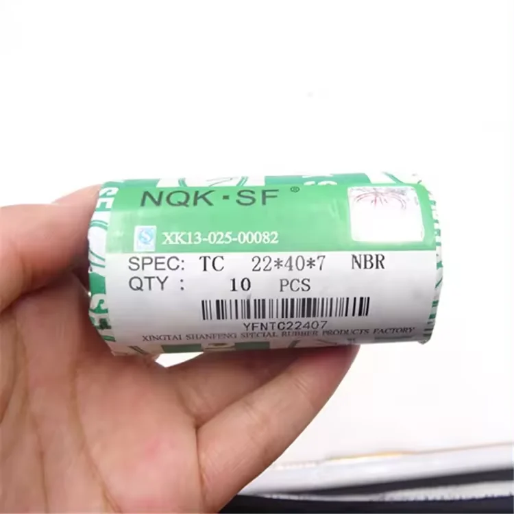 NQK TC 23x47x10 NBR rubber tc skeleton oil seal
