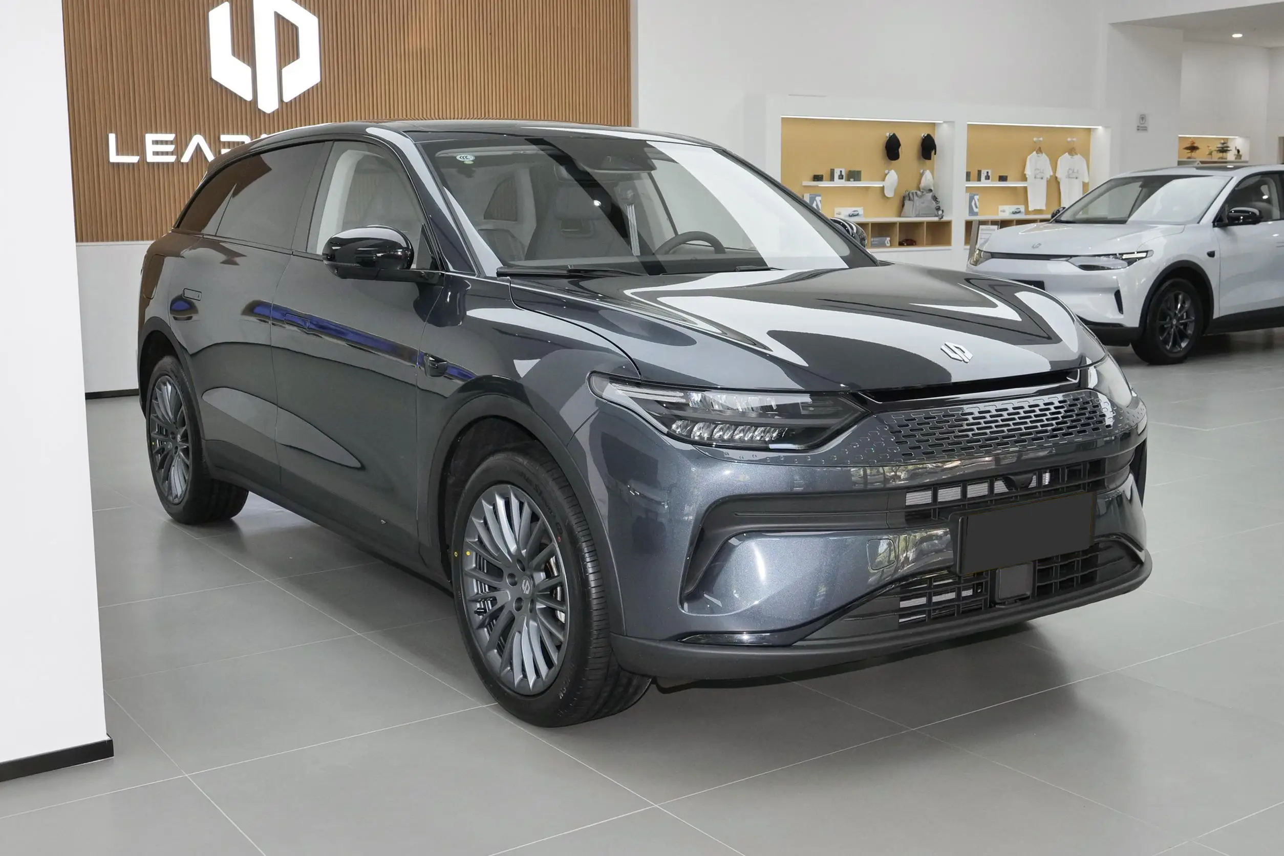 2024 of LEAPMOTOR C11 SUV Electric EV 200kw/360nm R18 500 Rear Drive Comfort LHD used car for sale