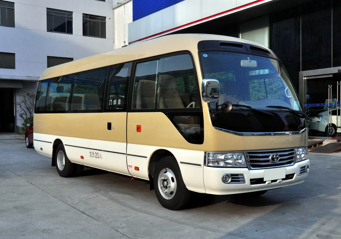 Cheap Prix Toyota Coaster Used Bus 30 Seaters Rhd Passenger Vip Coaches Toyota Coaster Mini Bus for Sale