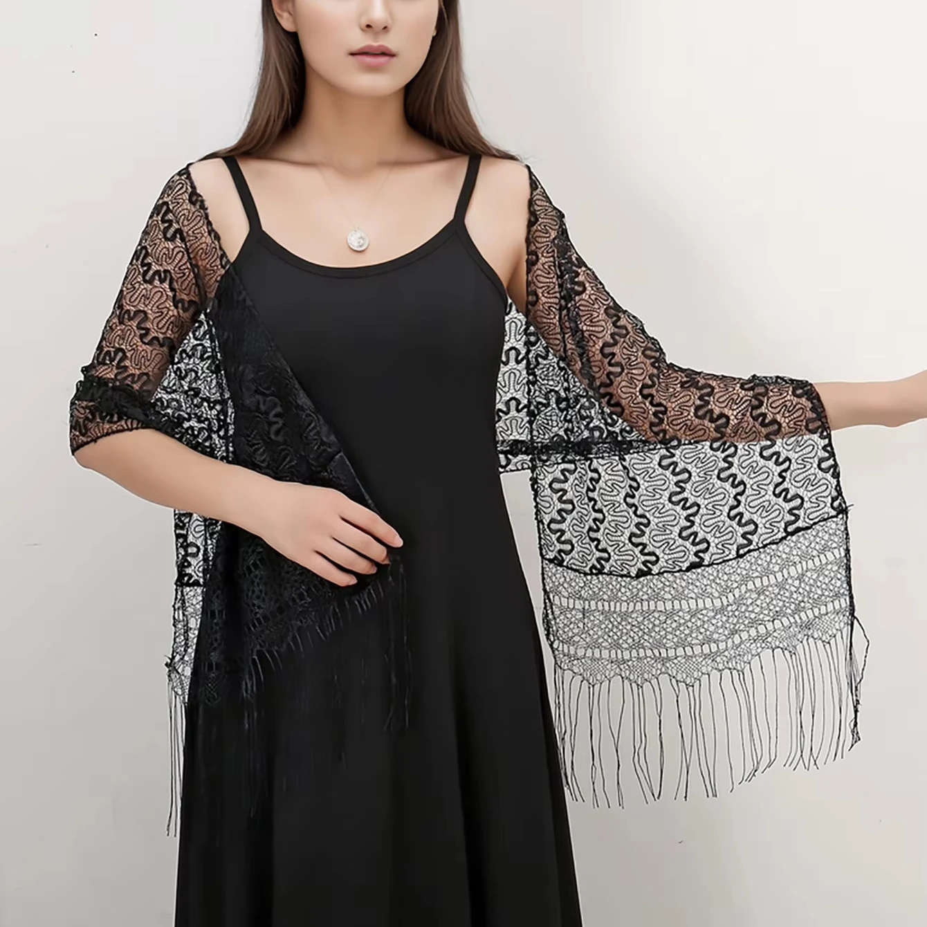 Wholesale Dragon Design Knitted Long Scarves Shawls Pashmina Scarf Hijab Tassel Scarf with Lace