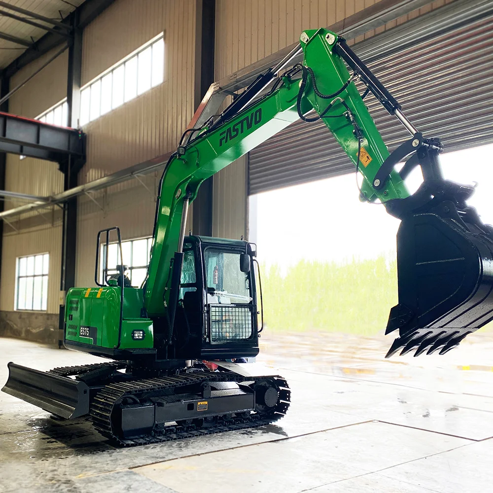 Fastvo ES75 Chinese Luxury Cabin Japan Engine 7.5Ton Excavator