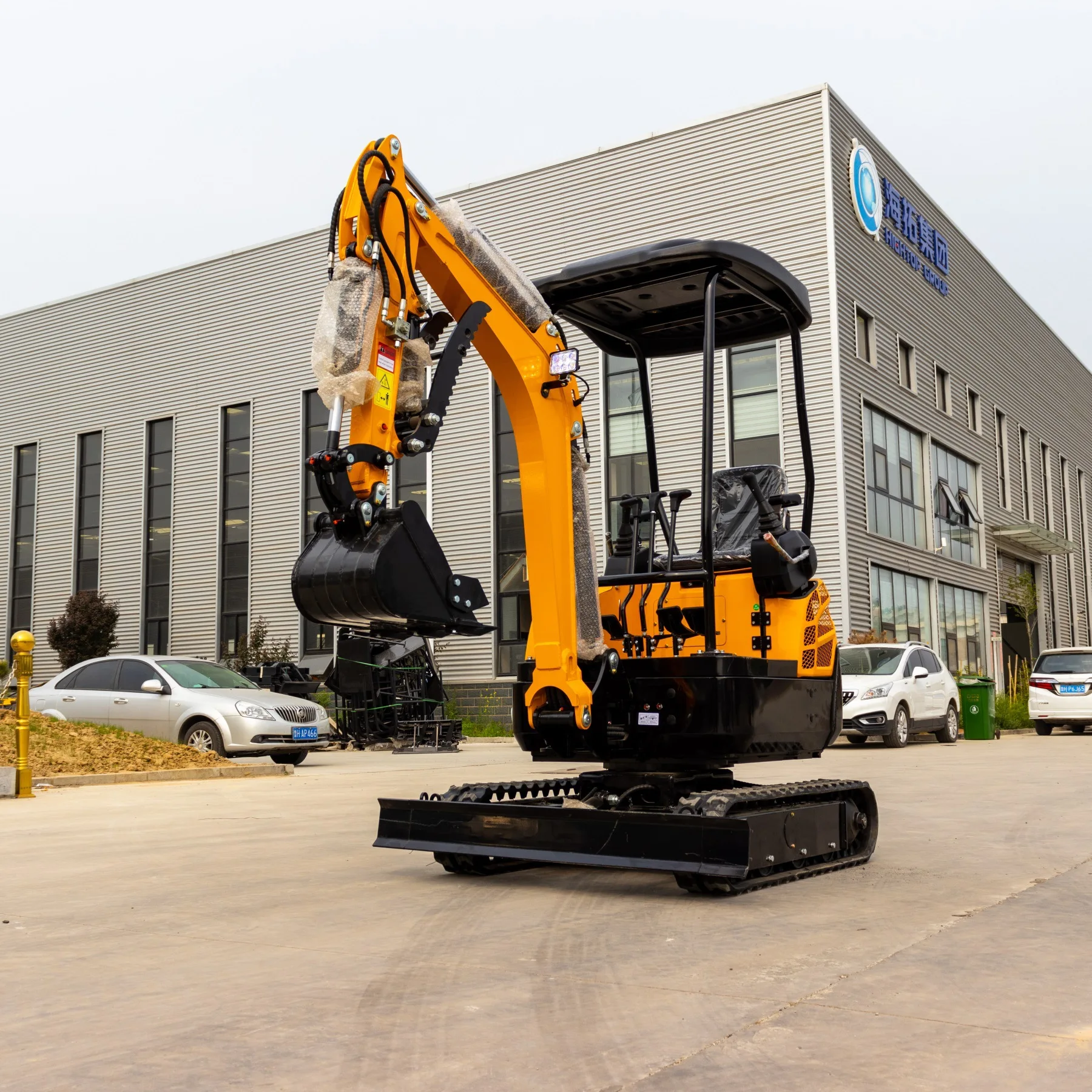 Factory price Mini Loader Cheap Lawn Backhoe Tractor 4x4 Telescopic Hydraulic Wheel China 2ton 3ton Mini Loader