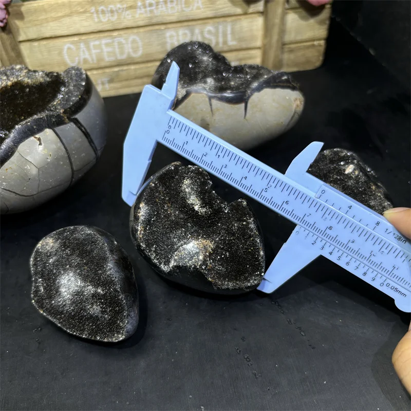 wholesale Natural Crystal Craft Black Druzy Geode Septarian Gemstone Heart Septarium Egg For Decoration