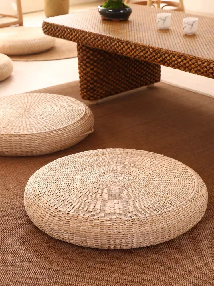 2022 hot selling Eco-friendly Ottoman Straw seagrass woven poufs for the living room