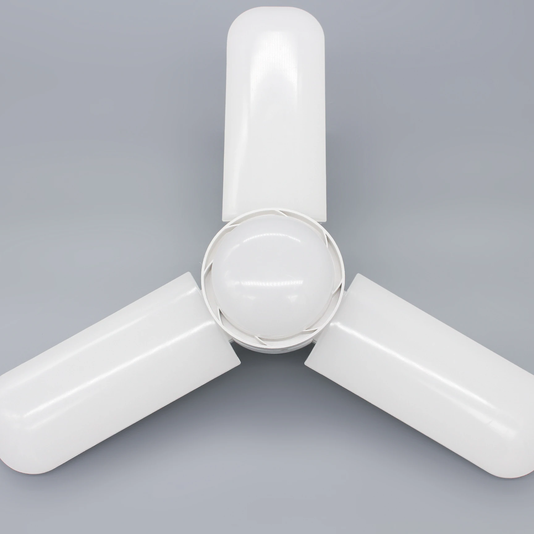 high quality hight lumen pc body 220v high ra>80 led fan lamp led folding lamp