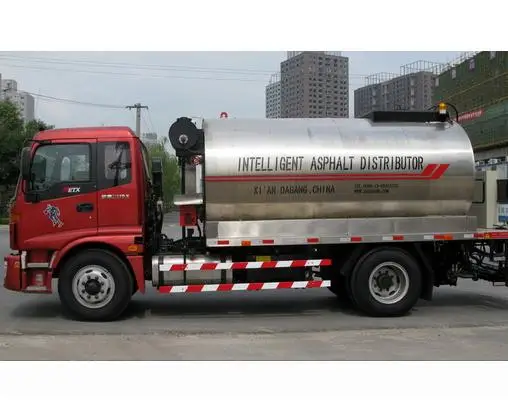 8000L Intelligent Asphalt Distributor
