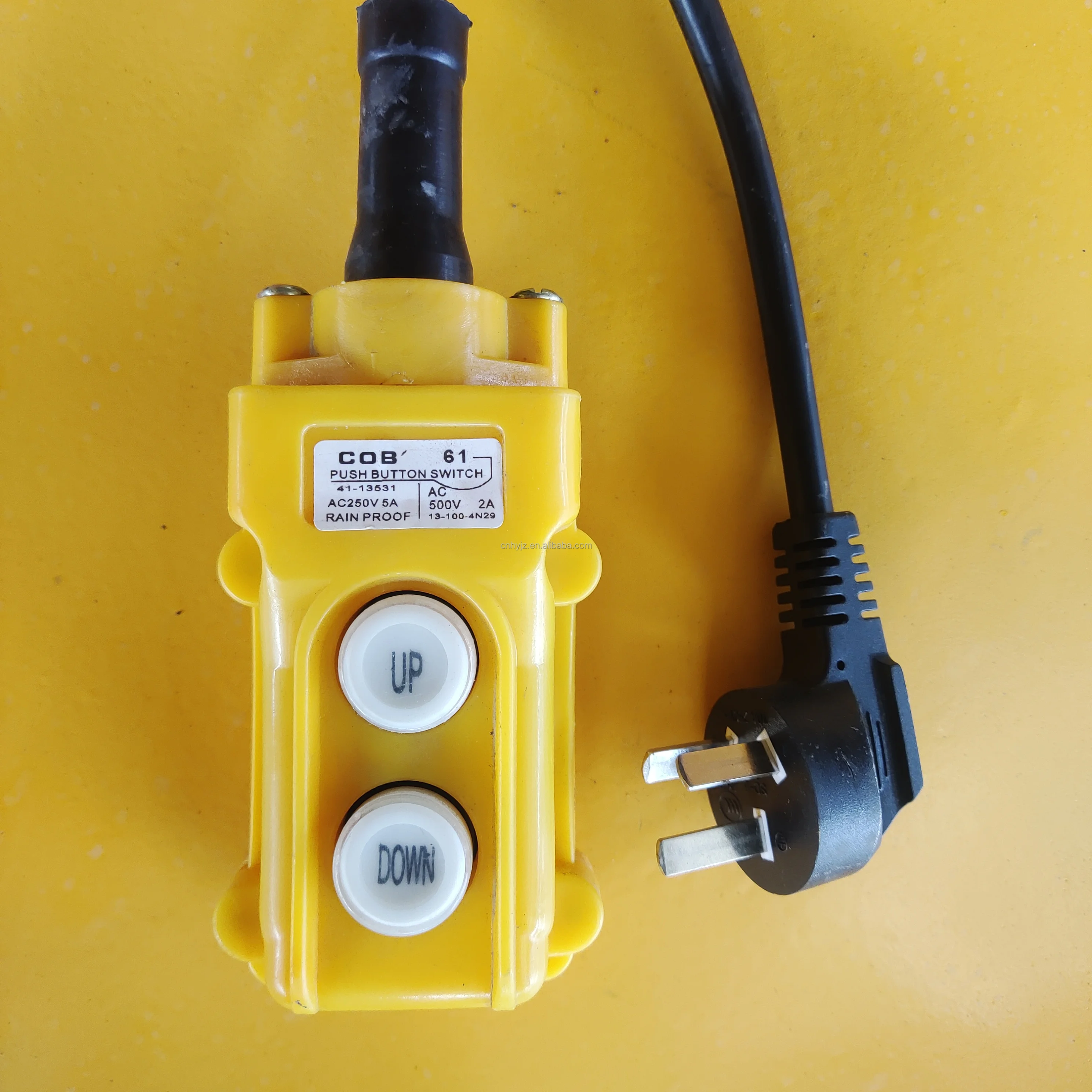 Huiyang ZLP250 single-person Suspended Rope Platform  for the building facade work