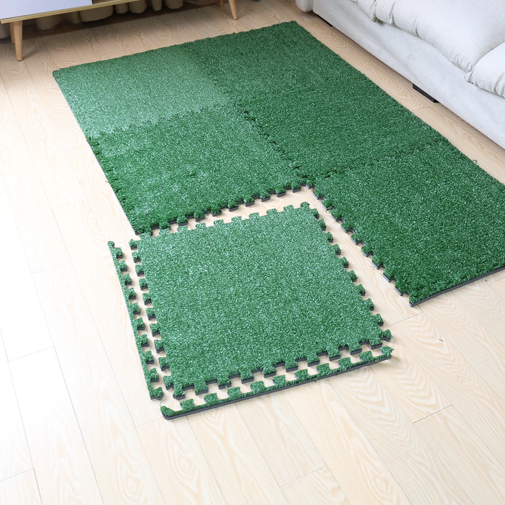 2021 Wholesale EVA foam turf tiles artificial grass puzzle mat carpet mat