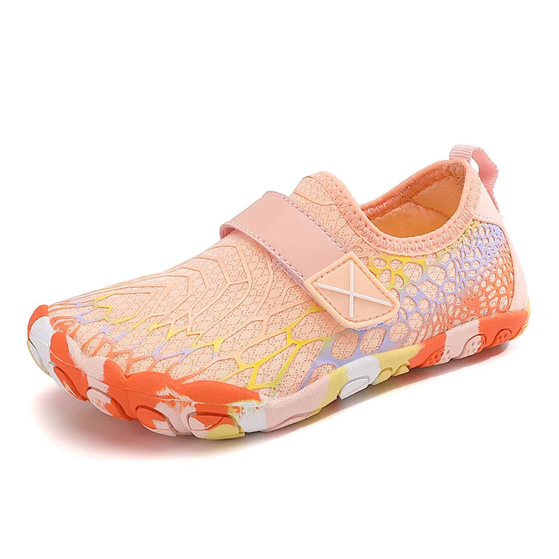 Wholesale cheap cartoon children  elastic wading shoes fashion swimming barefoot Water shoes kids upstream shoes
