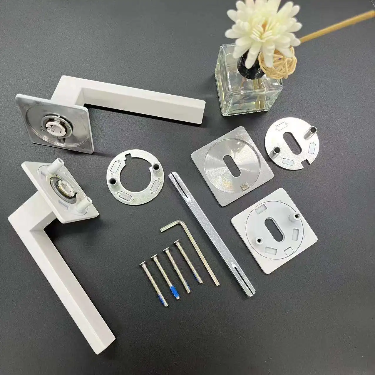 304 Stainless Steel Magnetic Rosettes Satin Square Timber Door Lever Handles