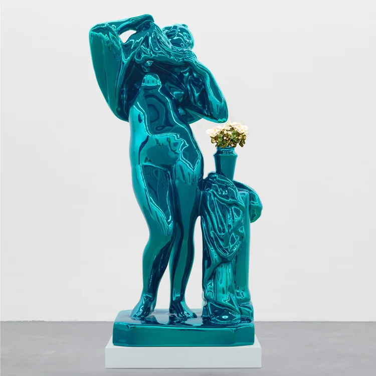 Знаменитая статуя покрытая синим койоном абстрактная из нержавеющей стали человеческая скульптура с цветочным