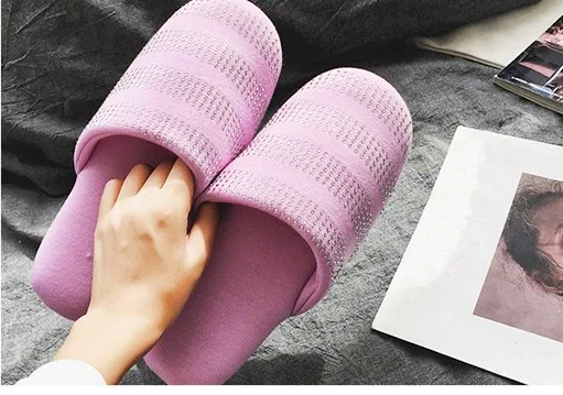 High quality unique water drill design men and women indoor and outdoor anti-slippery thermal cotton slippers