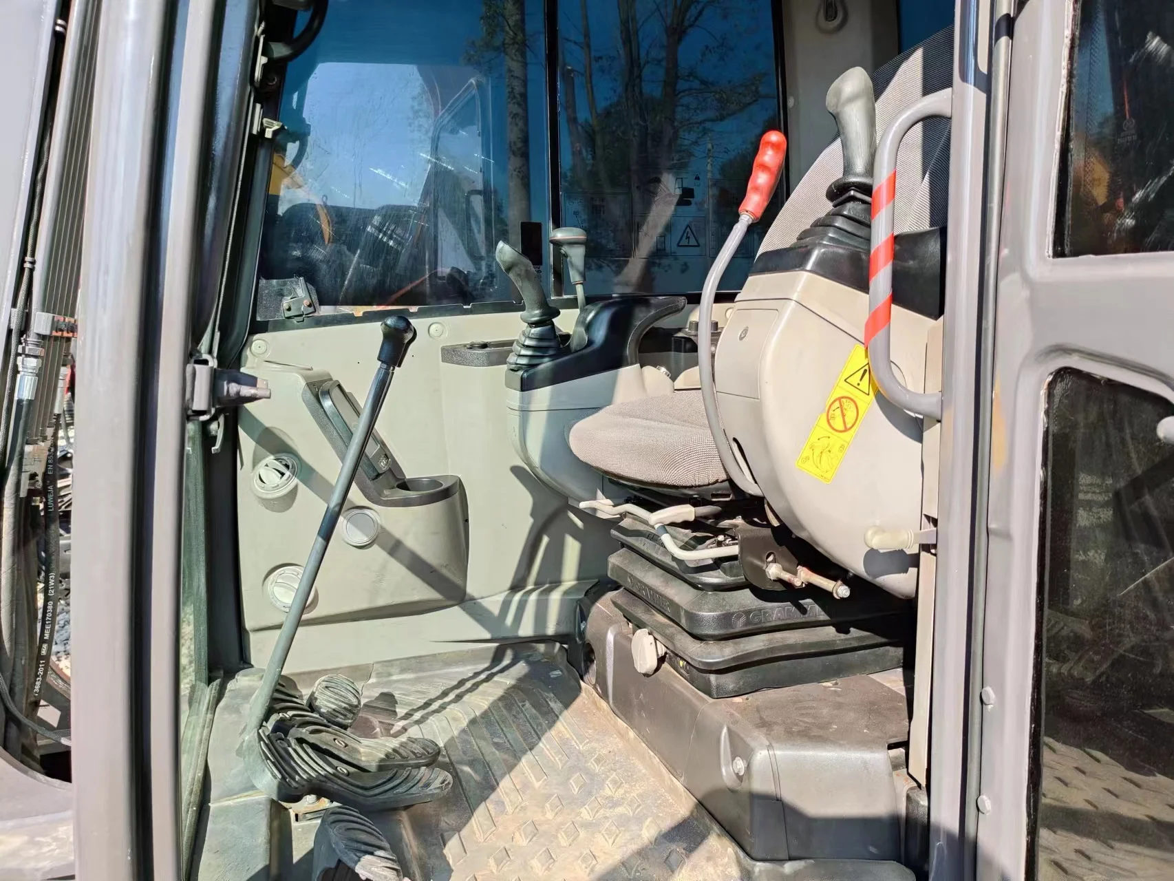 Retail Hot Sale Imported Used 6Tons Heavy Duty Digger Volvo EC60 Excavator for Sales