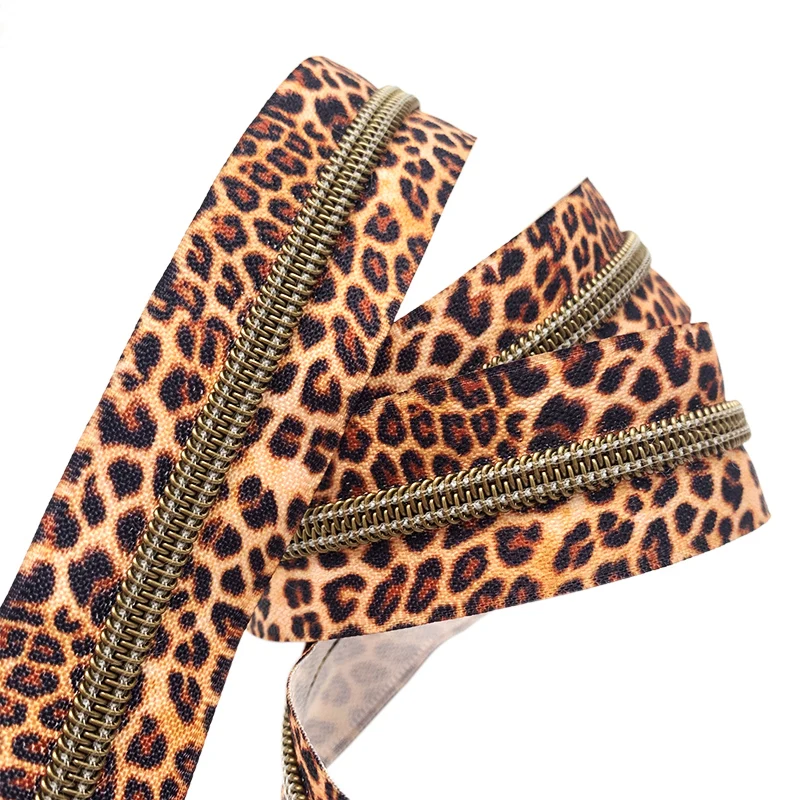 Multi-Color colorful tape nylon teeth zipper new design #5 nylon zipper tape for sew bags