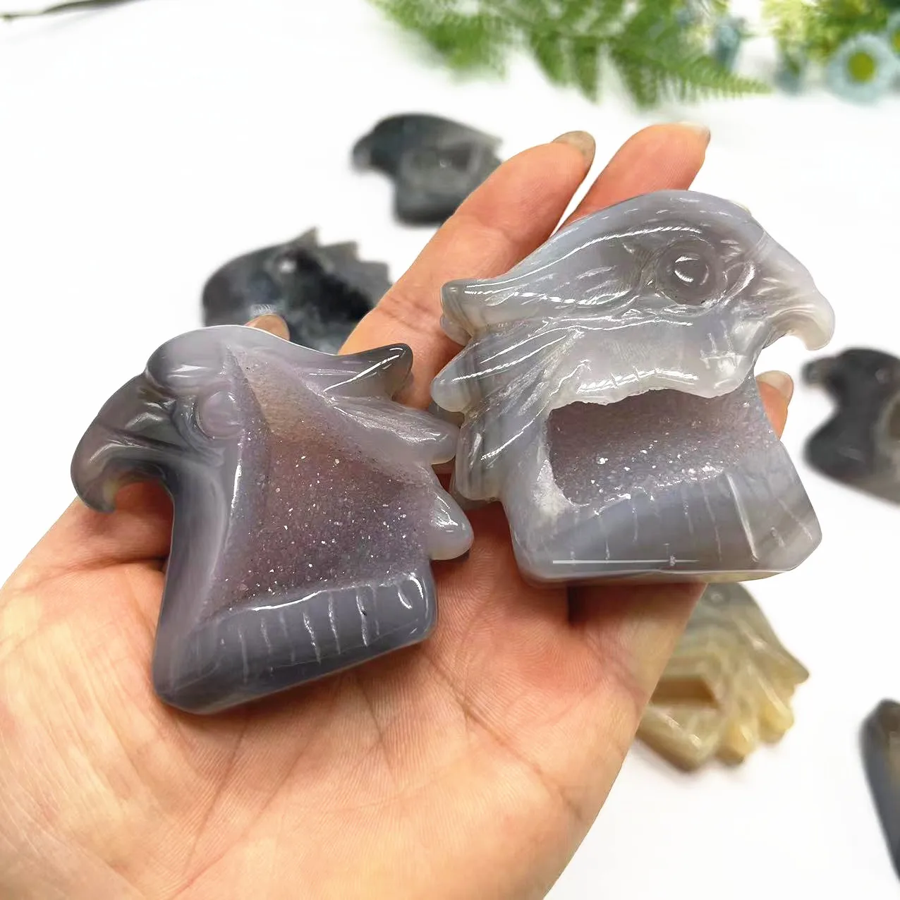 Wholesale Bulk Small Hand Carved Geode Agate Eagle Healing Crystal Carving Crystal Animal