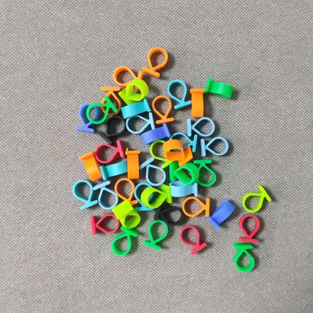 Manufacturers custom wholesale all kinds of colors and styles of plastic boxes packaging hook product packing display euro hook