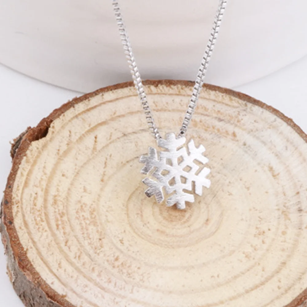 Cheap Jewelry Online Snowflake Christmas Brass Choker Jewelry Gift Zircon Snake Chain Necklace