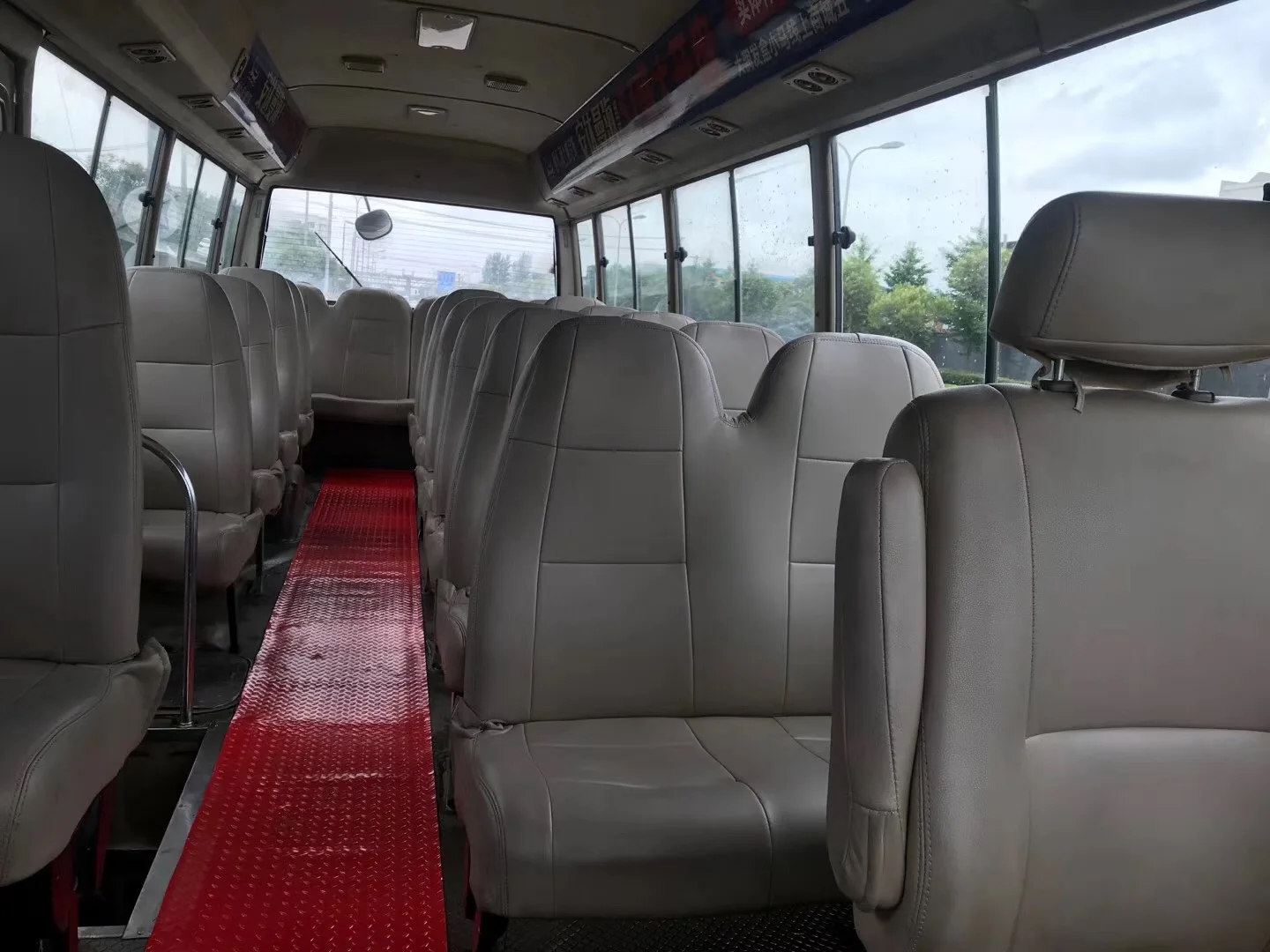 LHD 2016 Japan used good condition Toyotai coaster bus with diesel engine 25 seats golden silvery for seal