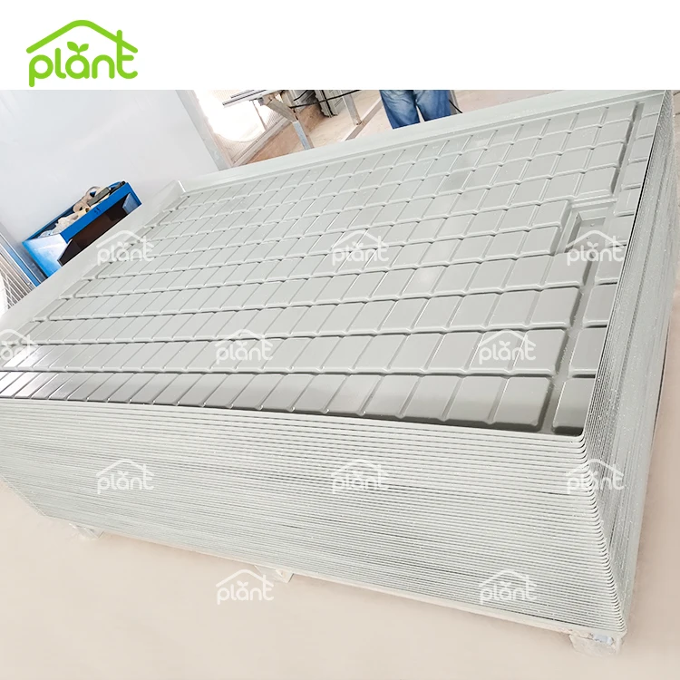 Nursery Planting EBB And Flow Tray Flood Table Tray Rolling Bench Tray in Greenhouse