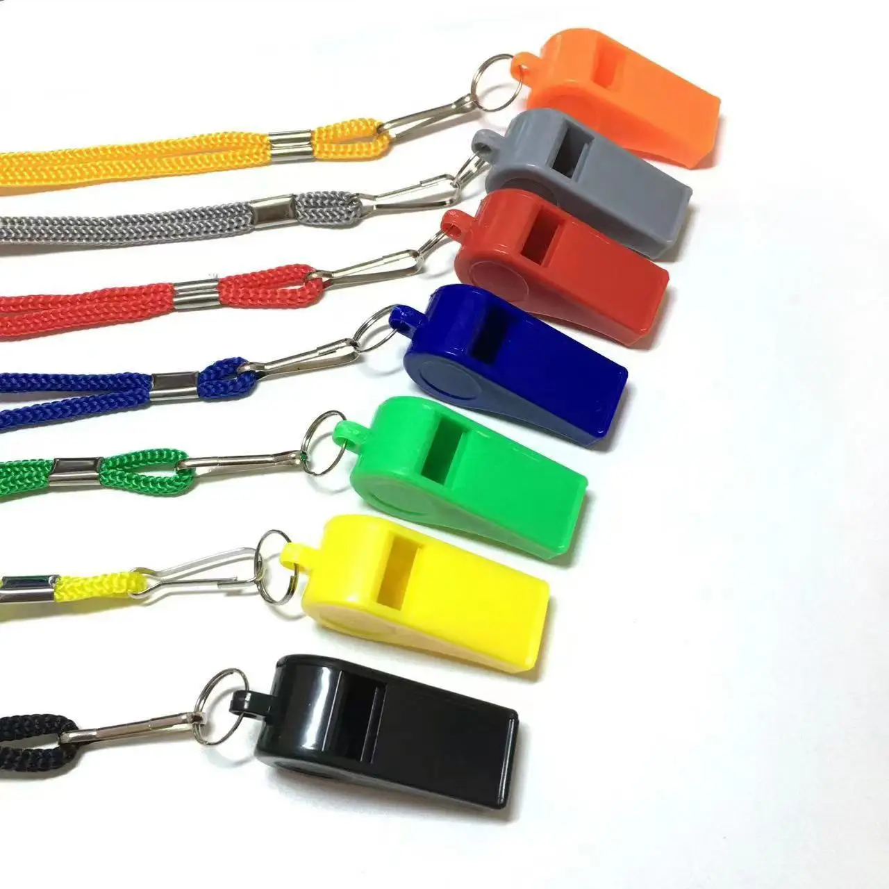 Wholesale Outdoor Emergency Plastic Whistle Race Match Sports Referee Football Training Whistle