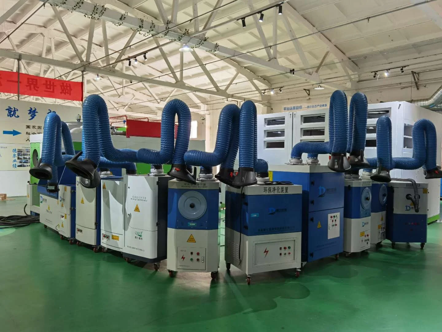 Industrial air dust filter/filtration unit