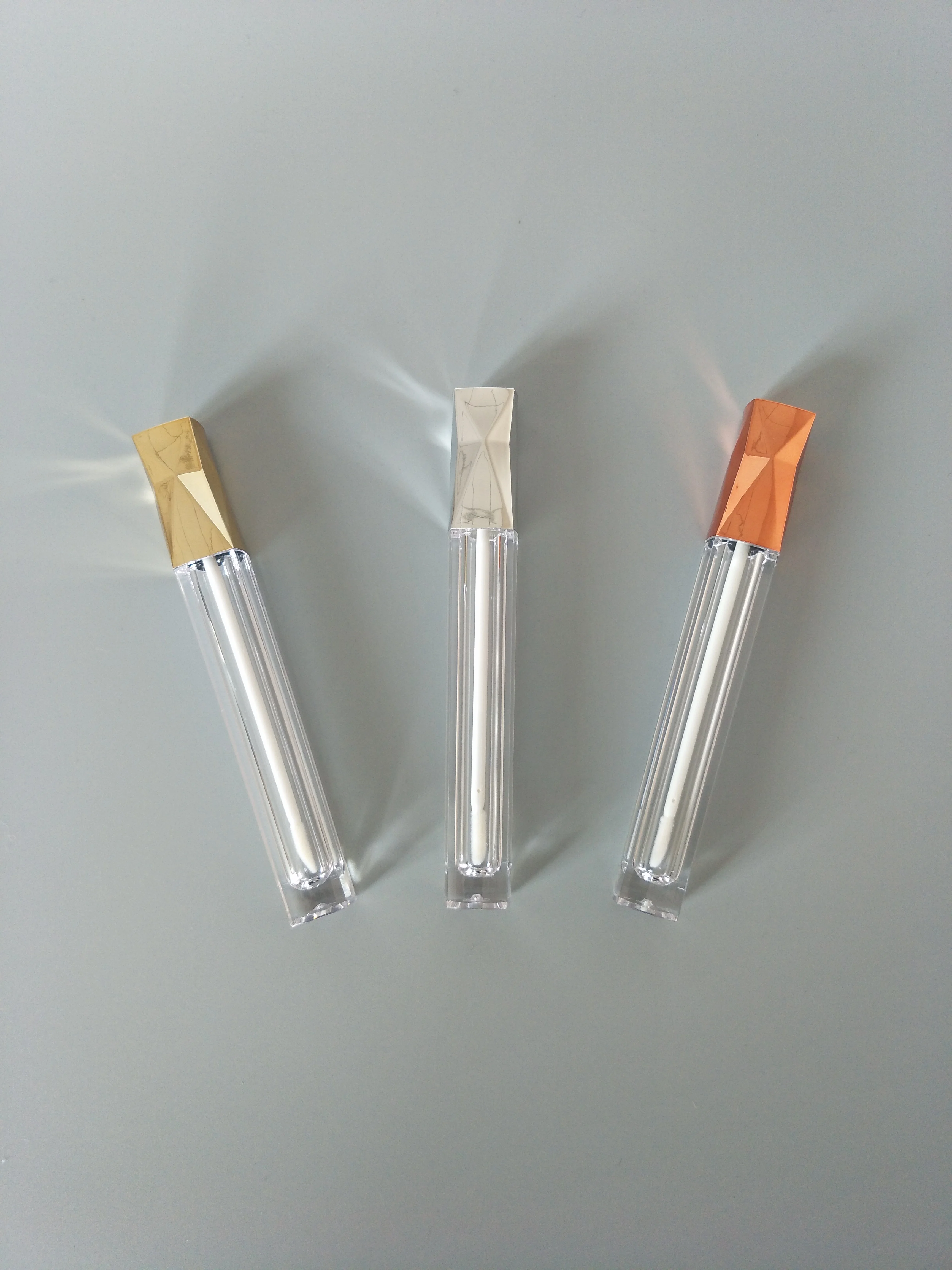 Low MOQ clear new design luxury unique empty 5ml 5 ml rose gold silver lipgloss tubes for lip gloss