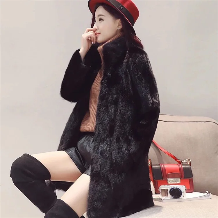 
Hot Selling High End Design Exquisite Workmanship Women Trench Soft Loose Fur Coat For Winter 