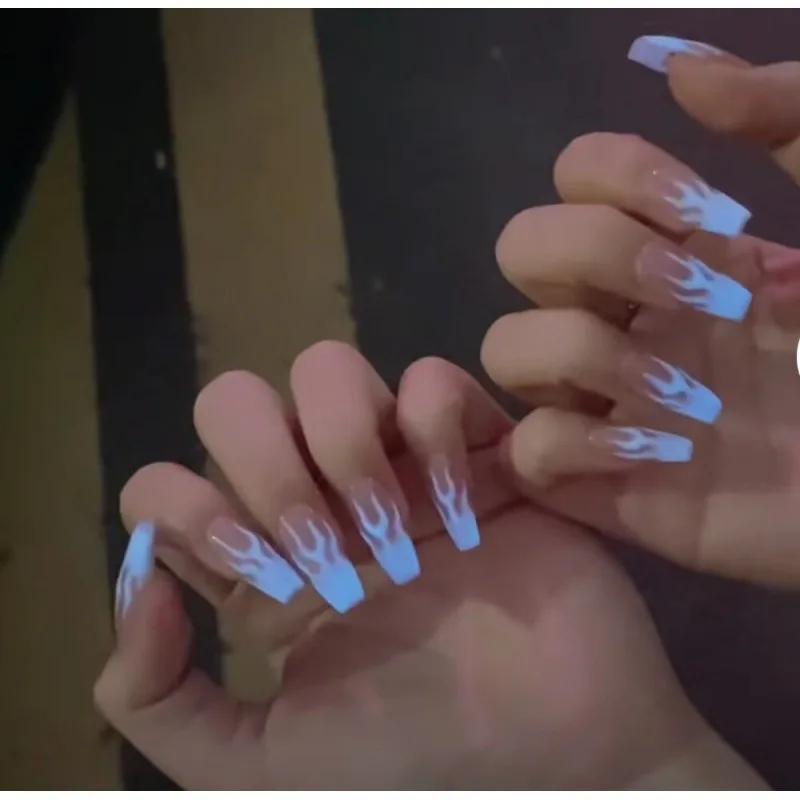 Wholesale Press on Nail Glowing False Nails Full Cover Gel 10pcs/set Artificial Nails