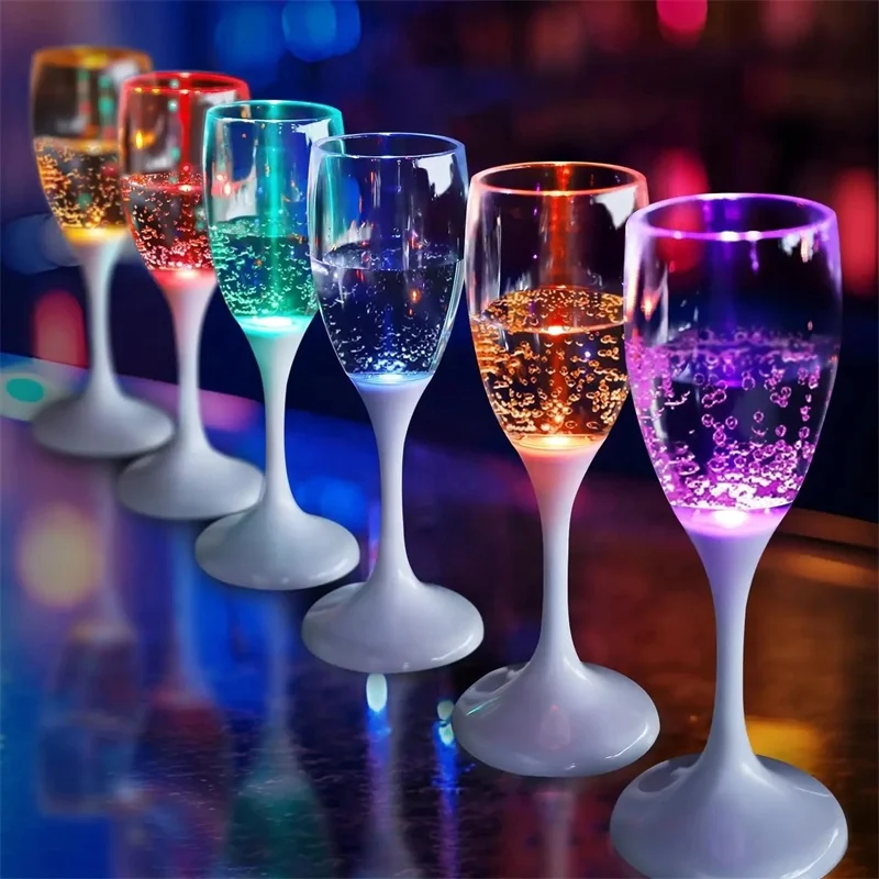 LED cup Automatic Flashing Cups Multi-color Light Up Mugs Wine Beer Mugs Whisky Drink Cups for Party Kitchen Christmas Decor