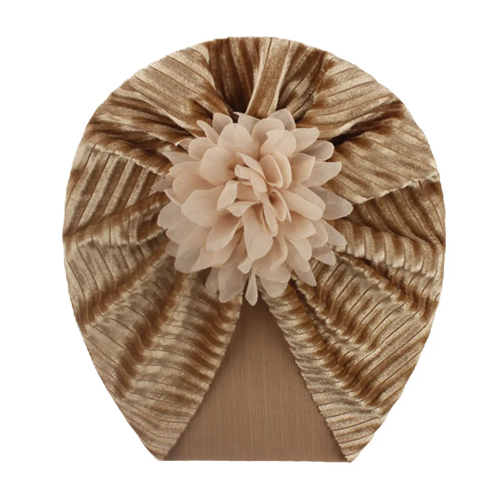 НОВАЯ шапка с золотым бархатным покрытием теплая и удобная детская