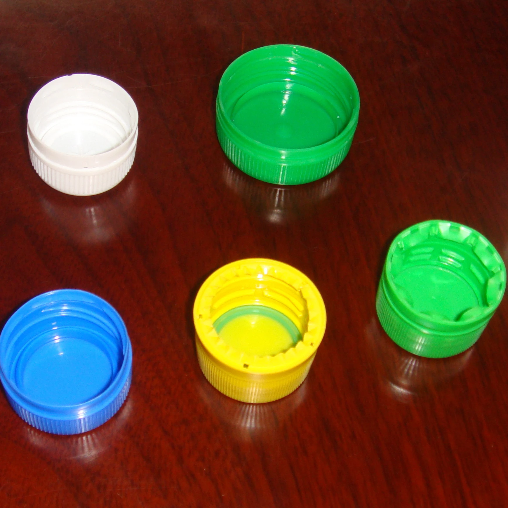 Hot sale plastic caps PP PE bottle caps bottle lids injection molding machine low price