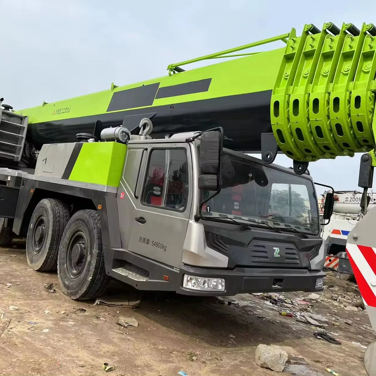 used truck crane Zoomlion 220ton QY220V used mobile crane Zoomlion nice crane with cheap price for sale