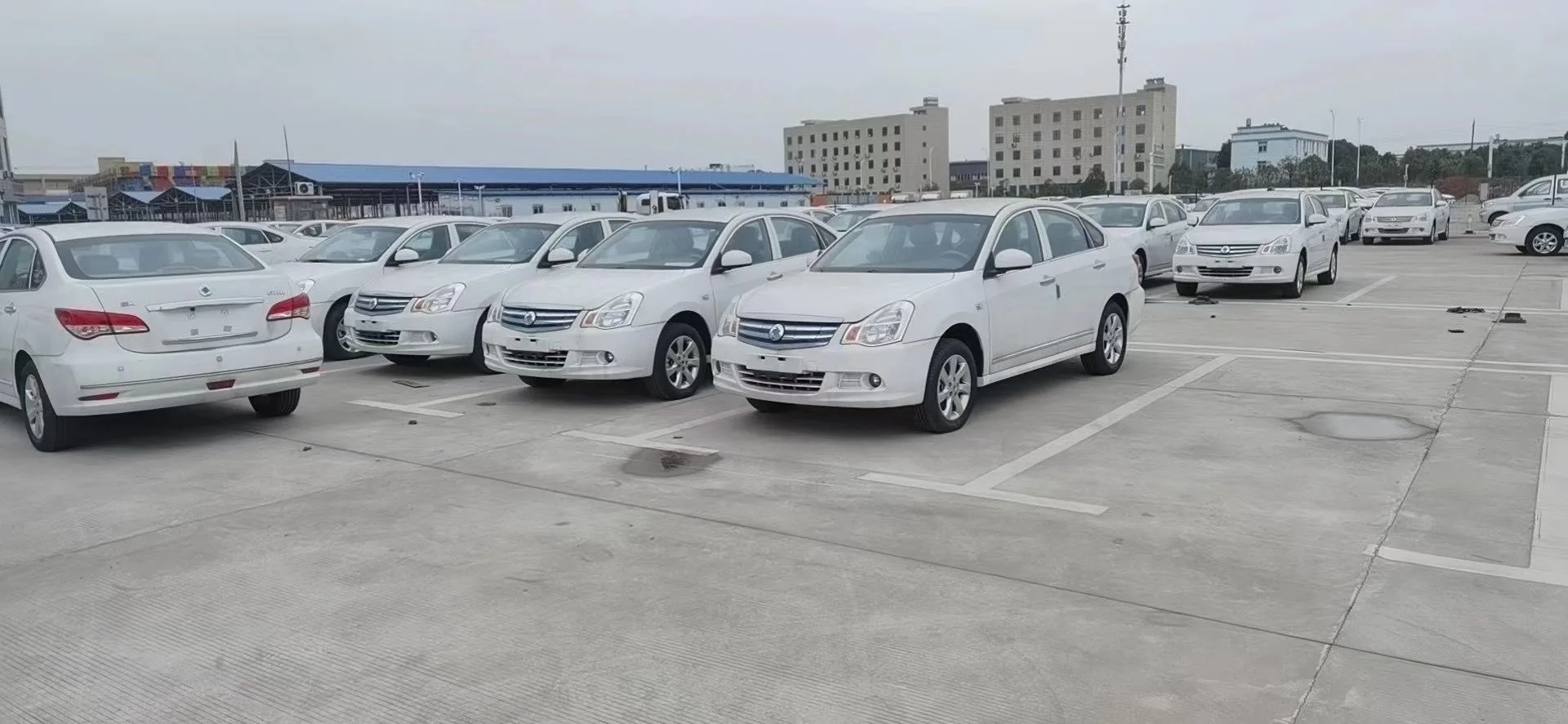 Высокоскоростной Электрический автомобиль с литиевым аккумулятором и Европейским сертификатом