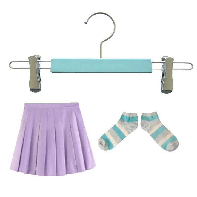 Small Lots 100 Pieces Available Non-slip Professional Kids Baby Storage Clothes Resin Sweater Coat Skirt Dress Hanger With Grip Clip