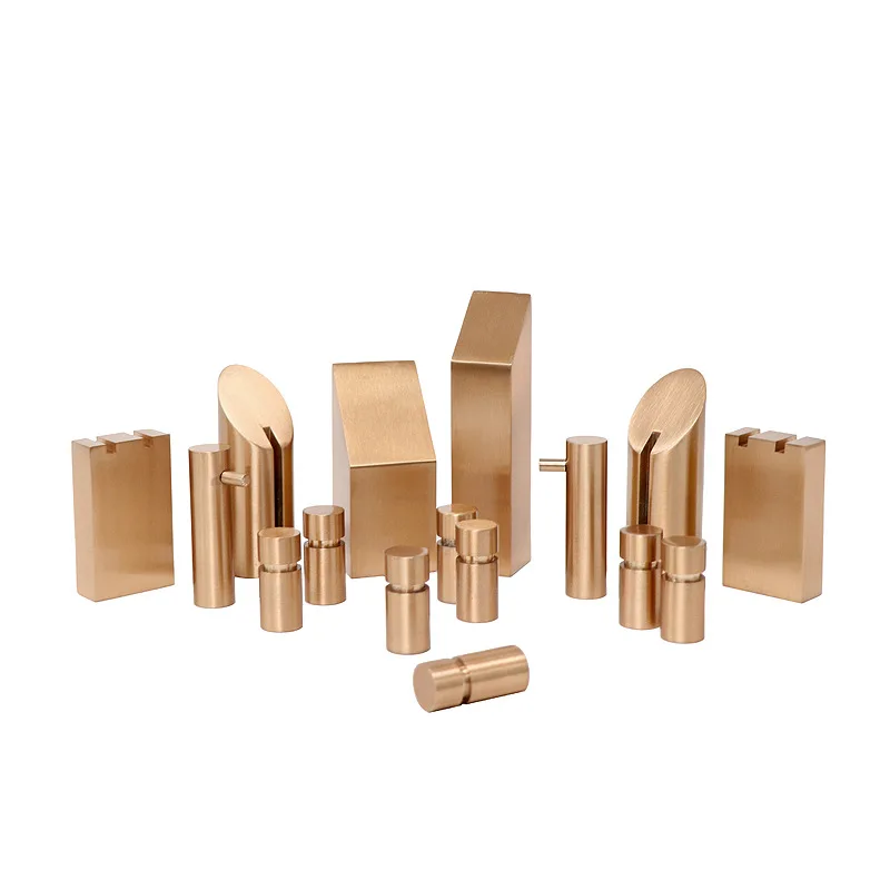 Modern Marble Chess Set 40*40*13cm Minimalist Metal Chess Pieces Chess Set Luxury Soft Decorative Decorations