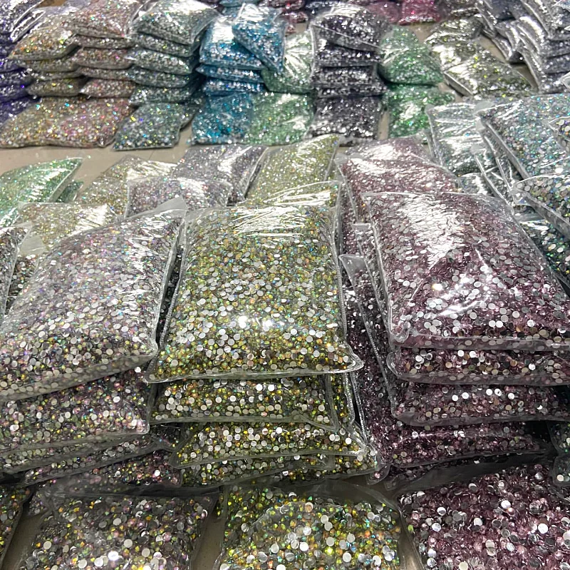 Hot Sale 2mm 3mm 4mm 5mm 6mm 32 Colors Black Flat Resin Rhinestone For Garment Decoration