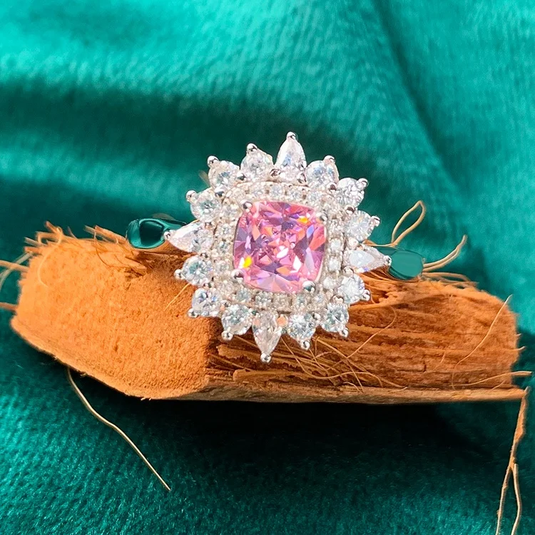 Women High Quality Sterling Silver 925 Ring with Fancy Cubic Zircon Flower Shape for Engagement