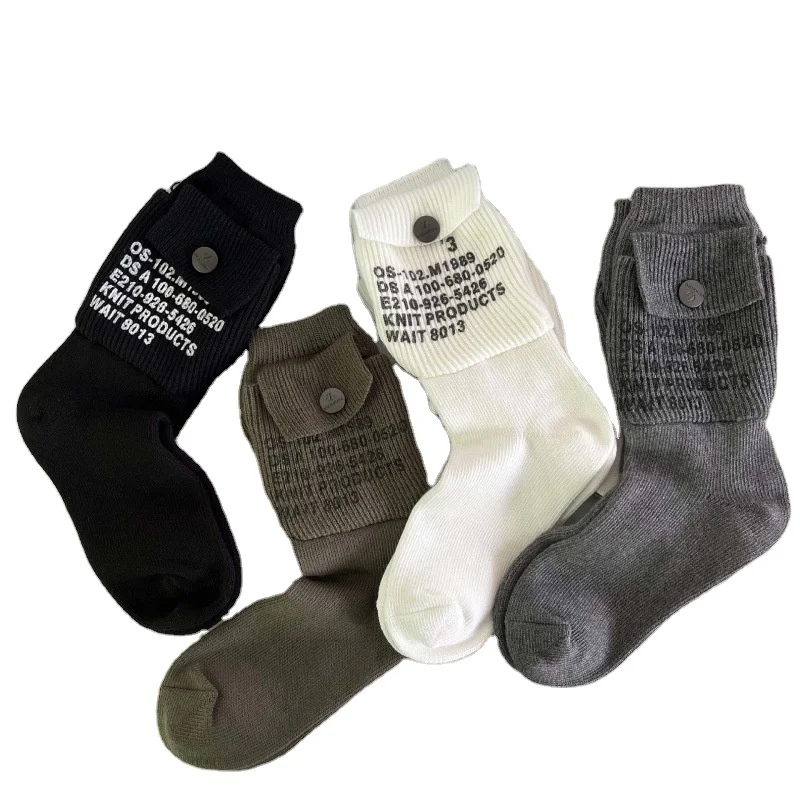2023 Personalized Thick Thread Double Needle Button Pocket Socks man woman unisex socks with pockets