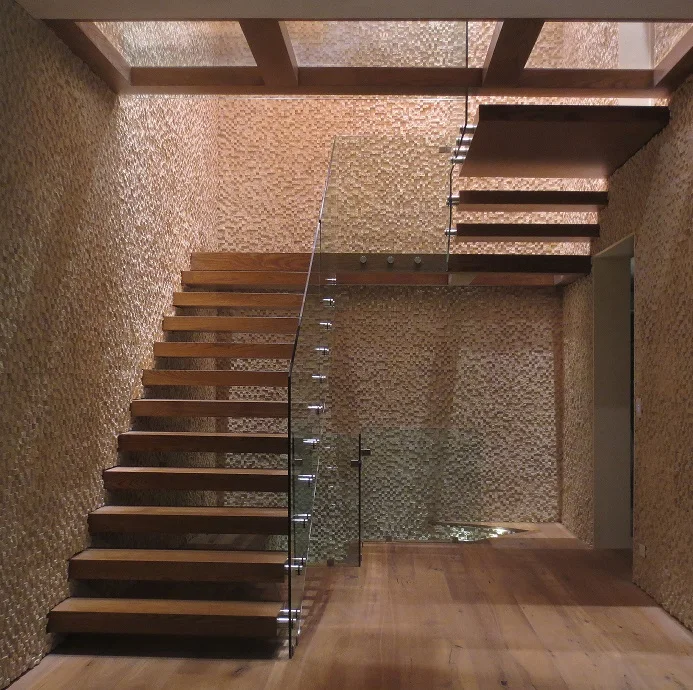 High Quality Solid Wood Floating Staircase System For Indoor