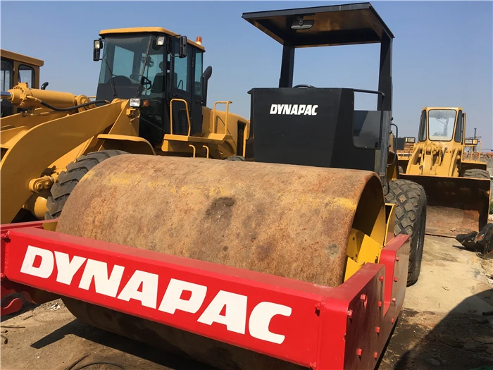 Недорогой б/у дорожный каток CA30 D DYNAPAC CA30D/CA25D CA251D