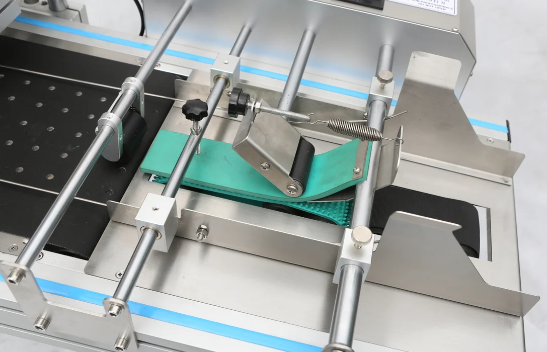 
TF200 Automatic FEI-HUANG labeler paging labeling machine 