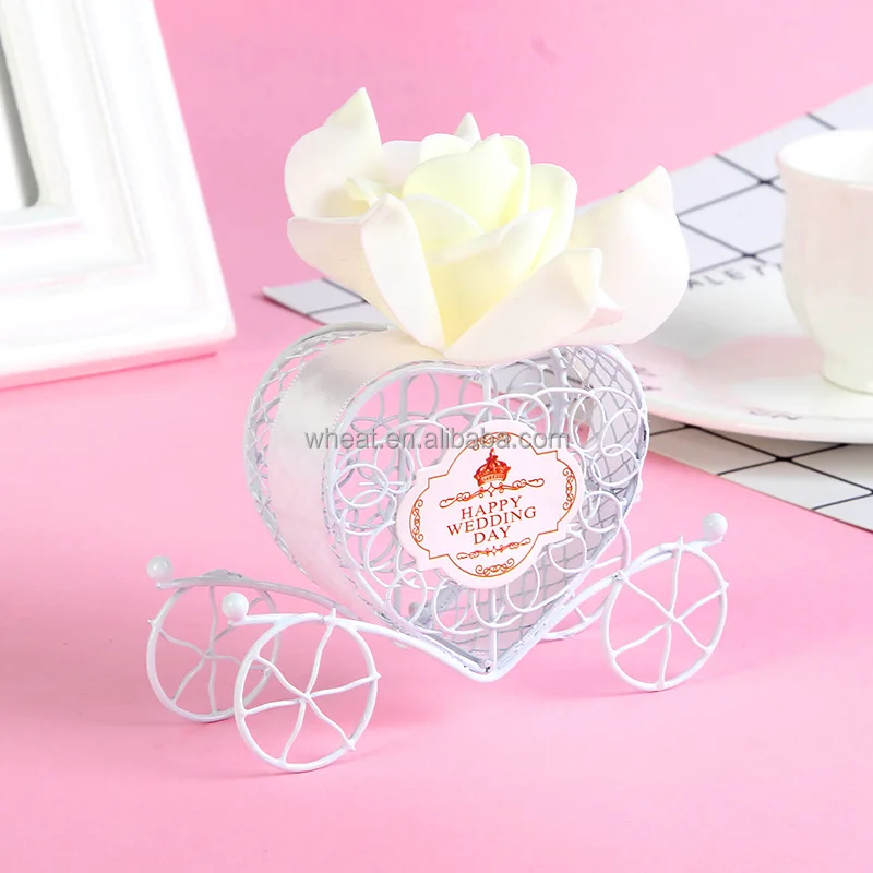Popular China Factory Many Colors Customized Wedding Gift Iron Material White Carriage Chocolate Candy Box