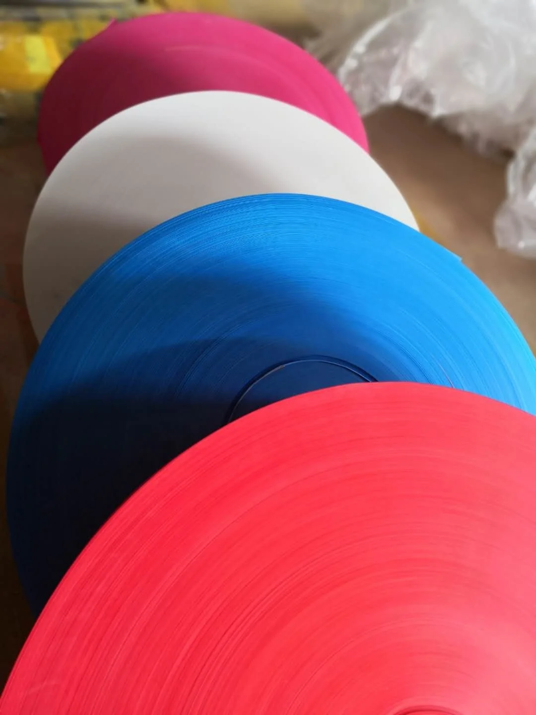 High performance textile tubes for yarns Colored Genuine Vegetable Parchment Paper .