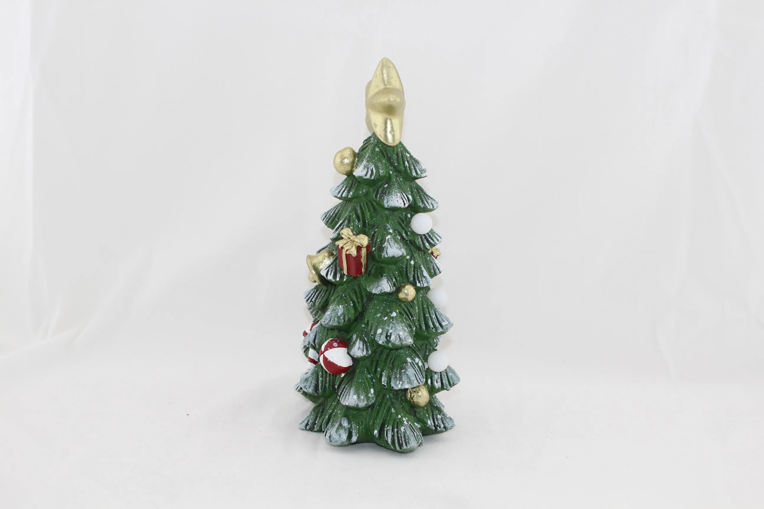 Christmas Decorations Christmas tree,LED Christmas Decorations Made In China Resin Crafts Xmas Tree