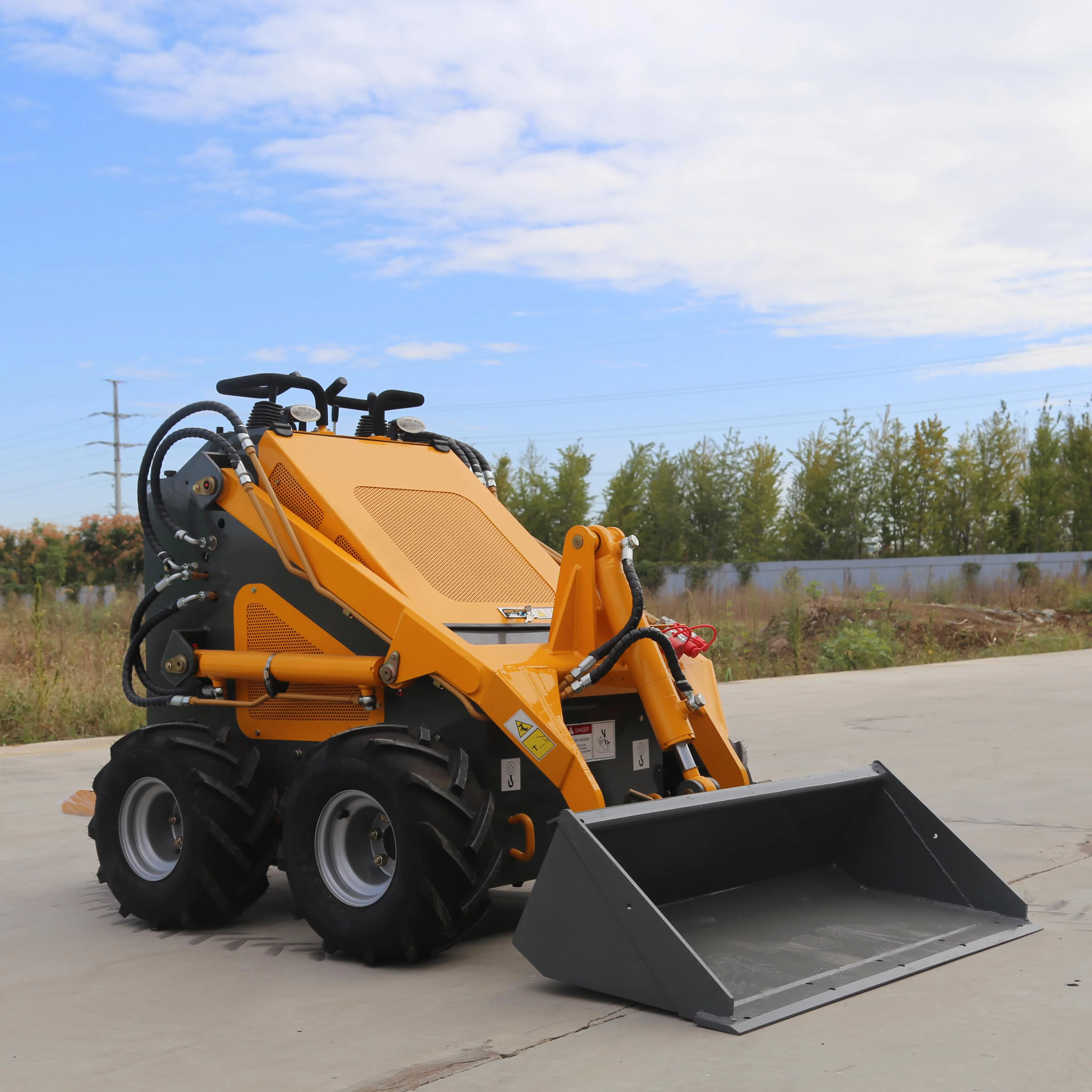 Wholesale SYNBON diesel  mini skid steer loader china small loader 1ton mini loader for sale